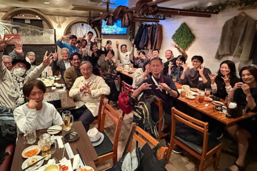 受講生との食事会の様子